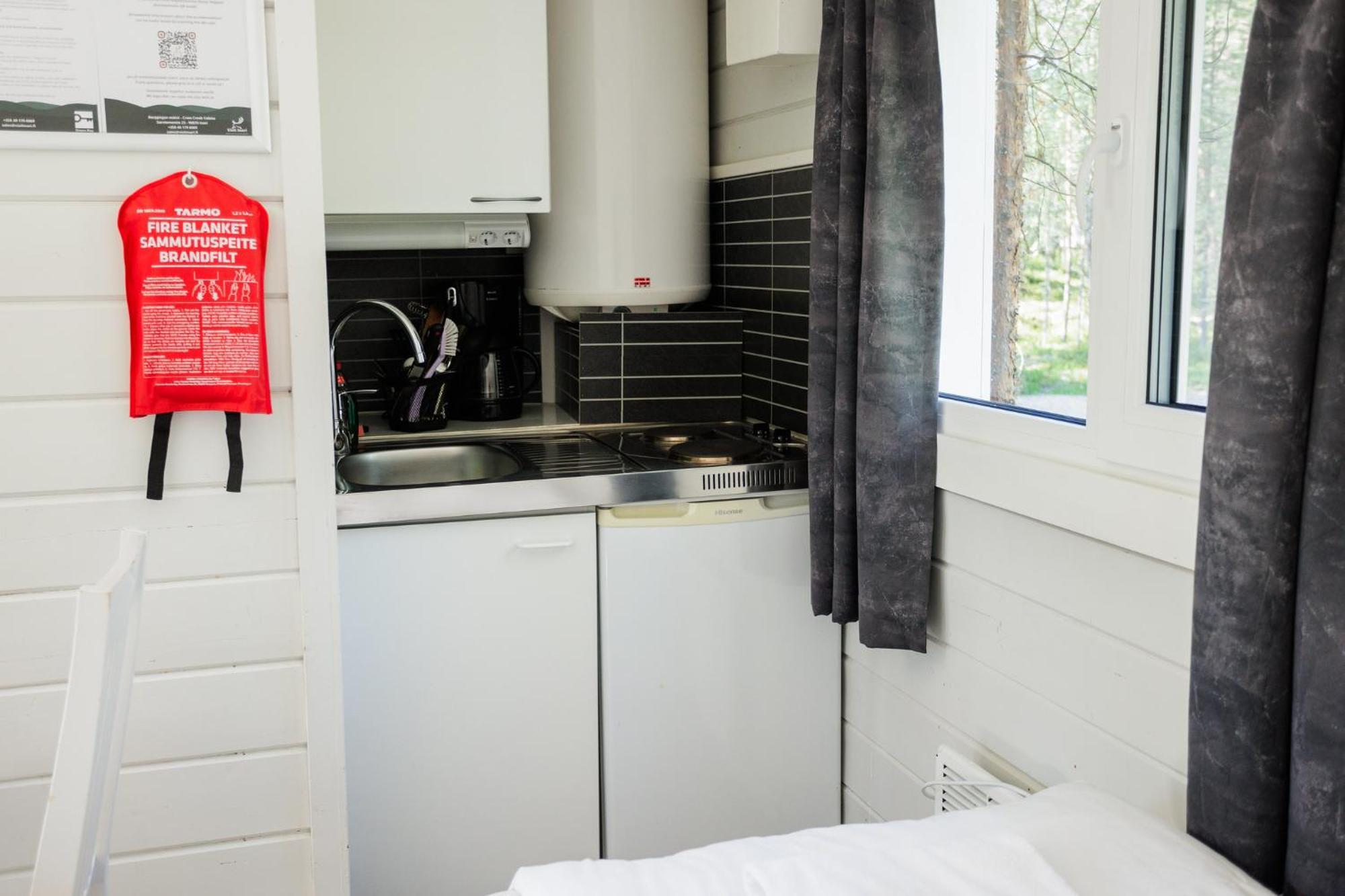 אינארי Crow Creek Cabins מראה חיצוני תמונה